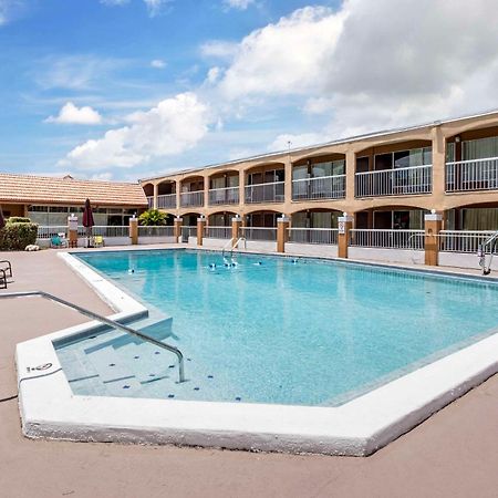 Quality Inn Alachua - Gainesville Area Buitenkant foto