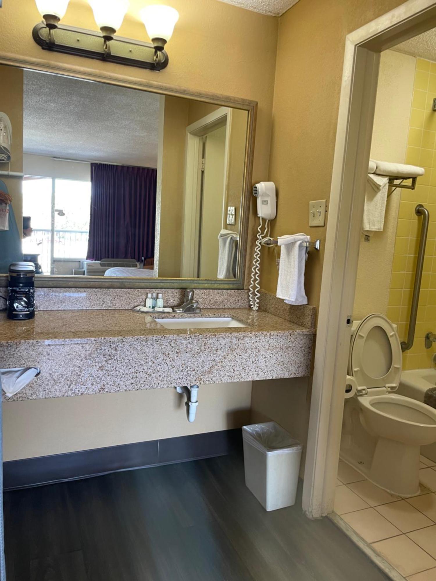 Quality Inn Alachua - Gainesville Area Buitenkant foto