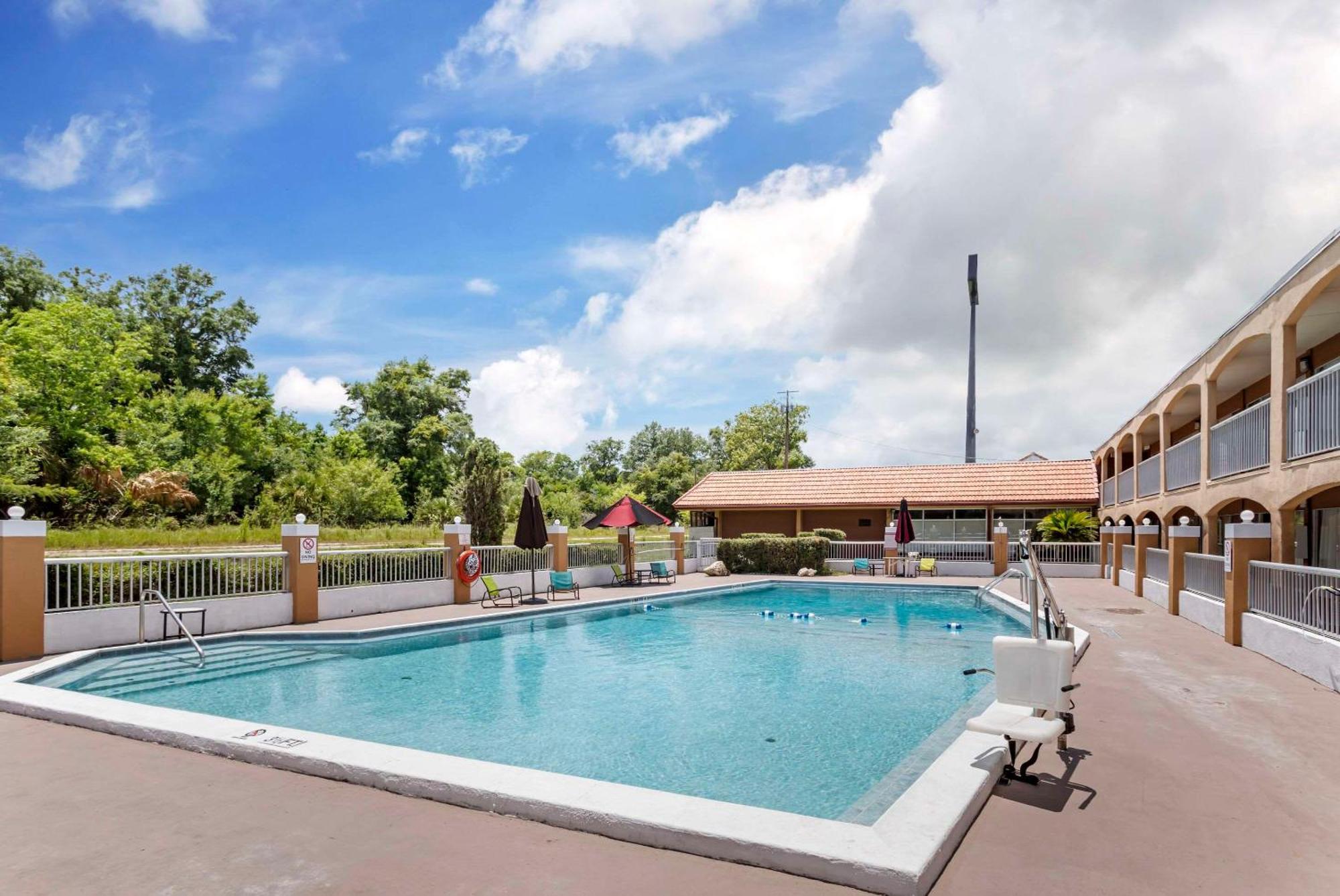 Quality Inn Alachua - Gainesville Area Buitenkant foto